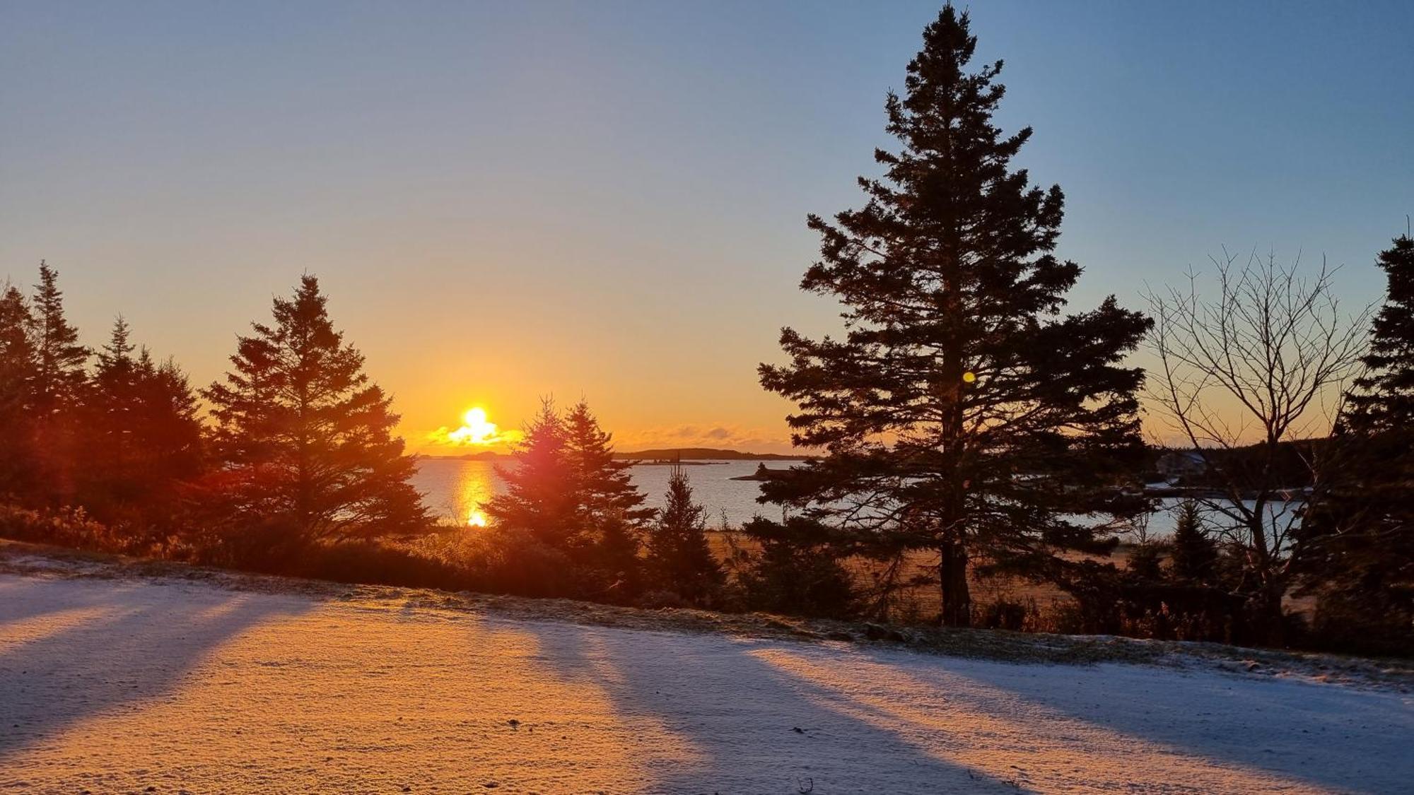 Oceanfront Apartments Port Dufferin Екстер'єр фото
