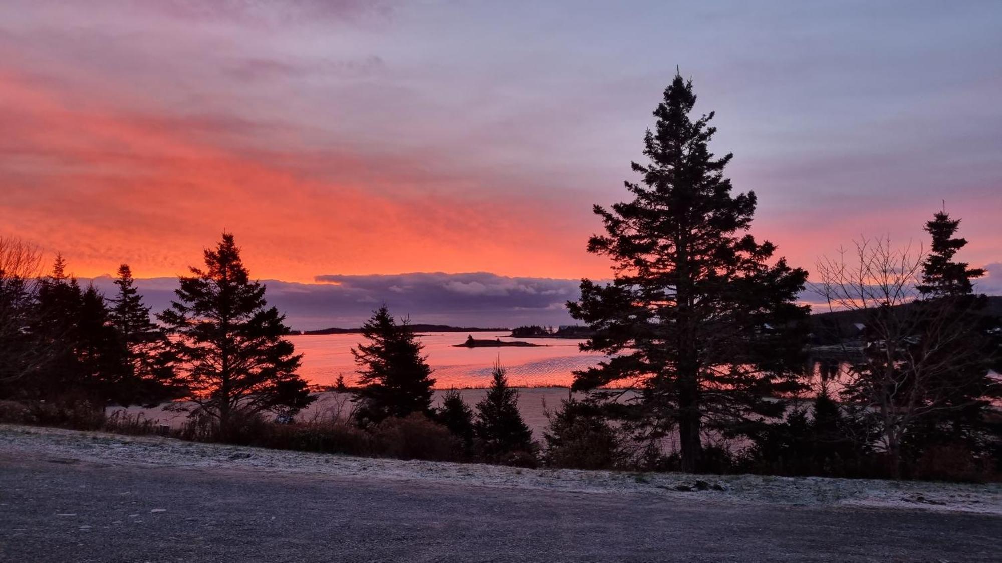Oceanfront Apartments Port Dufferin Екстер'єр фото