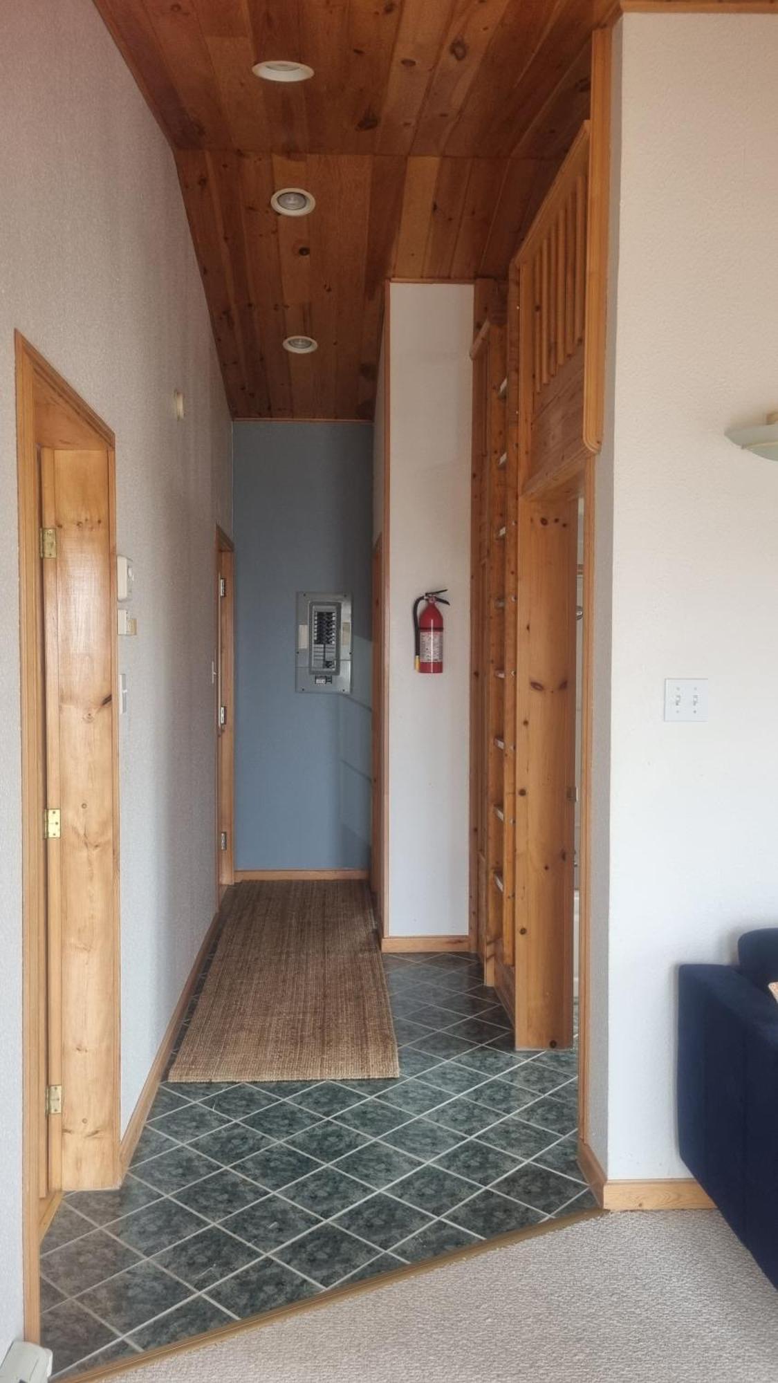 Oceanfront Apartments Port Dufferin Екстер'єр фото