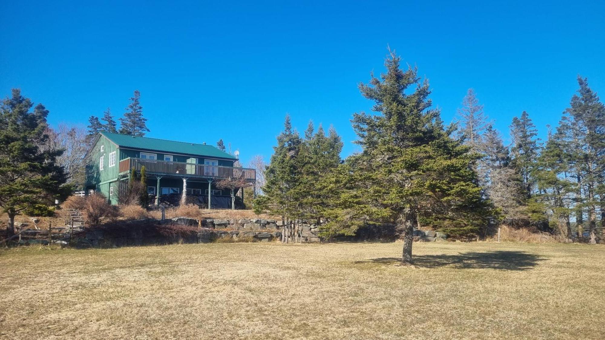 Oceanfront Apartments Port Dufferin Екстер'єр фото