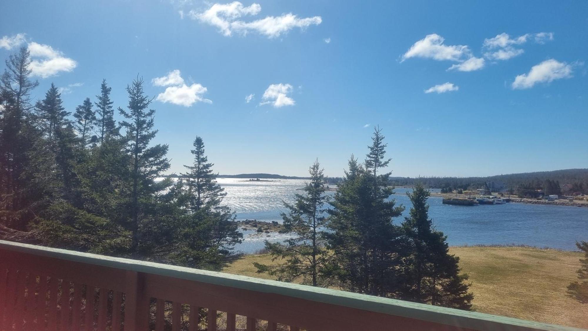 Oceanfront Apartments Port Dufferin Екстер'єр фото